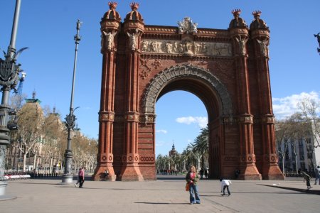 De Arc de Triomf, de hoofdingang van de Wereldtentoonstelling van 1888